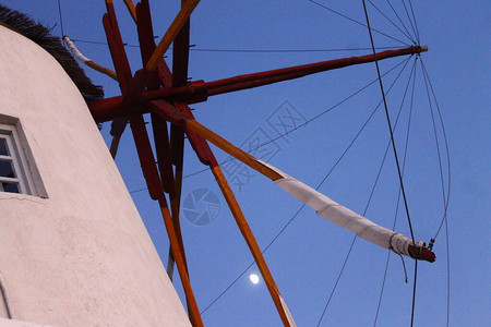 希腊的风车和月亮图片