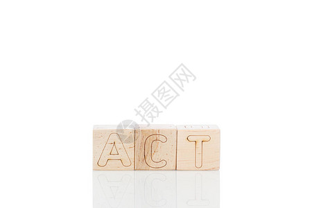带字母动作的Wooden立方体在白图片
