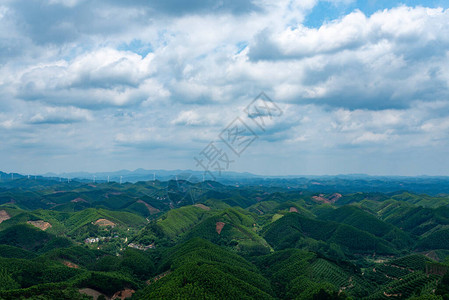 广西青山蓝天地图片