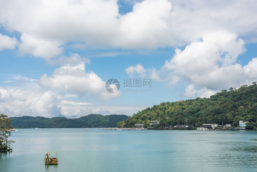 太阳月球湖风景台图片