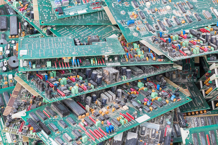 电子卡片电路垃圾作为回收工业企图片