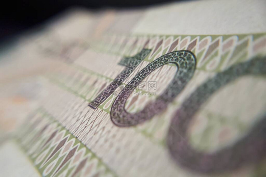 宏观PLN波兰100兹罗提纸币背景一百兹罗提纸币特写照片Narodowy银行图片