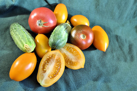 西红柿蔬菜黄瓜维生素图片