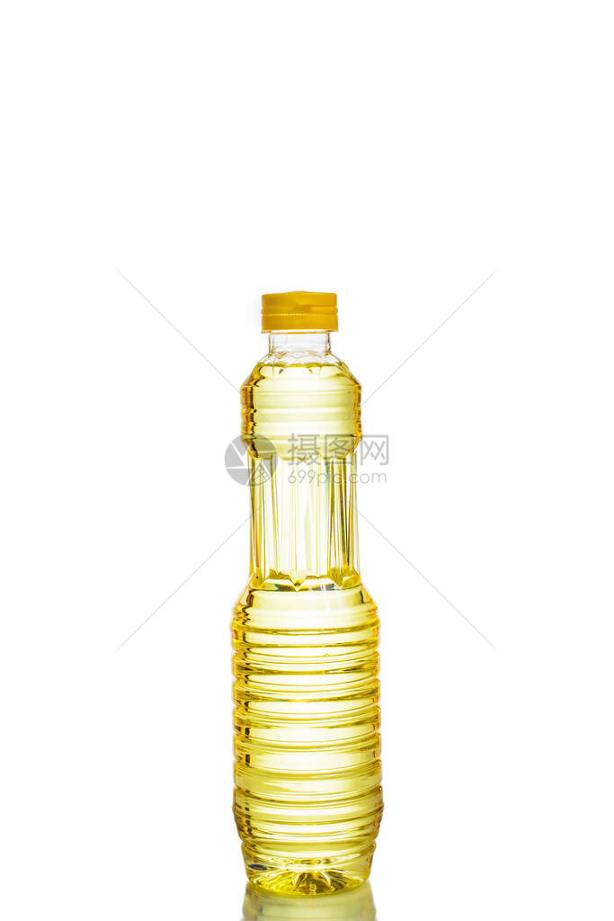 瓶植物油分离白色背景图片