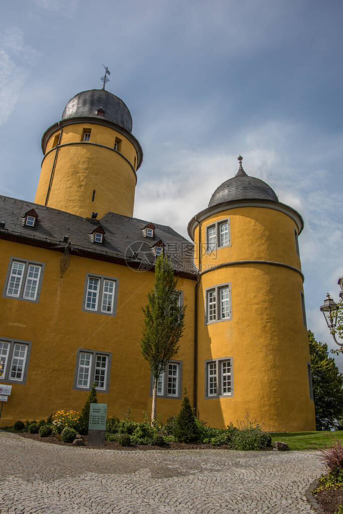 韦斯特瓦尔德的蒙塔鲍尔城堡图片