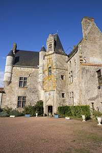 旧中世纪小城堡背景图片