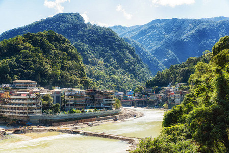乌来村位于台北以南仅25公里高清图片