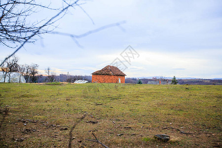 和农场乡村景观塞尔维亚的一个村庄图片