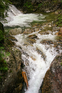 米凯维奇瀑布美丽的风景高清图片