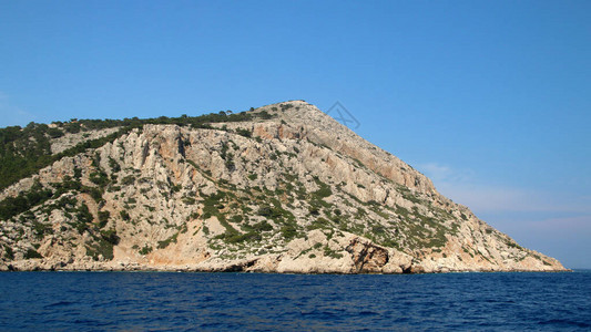 希腊爱琴海西米岛环礁海岸图片