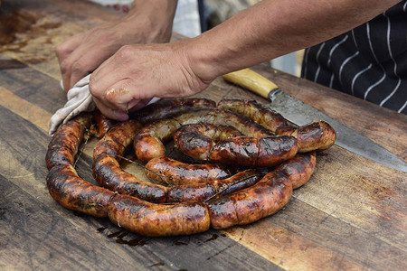 烧烤香肠传统阿根廷美食图片