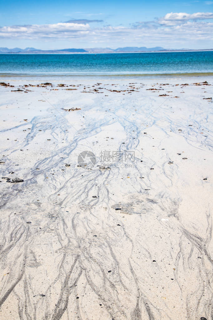 爱尔兰阿群岛Inishmore海草运动在沙图片