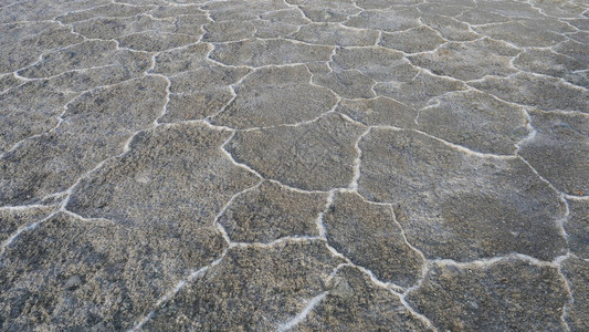 清海青省翡翠盐湖的自然裂图片
