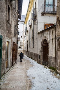 意大利村庄古老街道照片意大利阿布图片