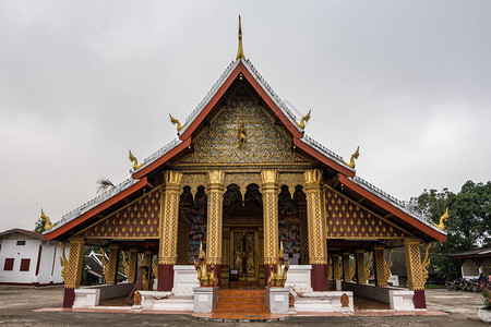 老挝LuangPrabang的WatHuaChang寺图片