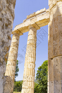 古老的宙斯圣殿来自希腊Peroponesse地区的Nemae图片