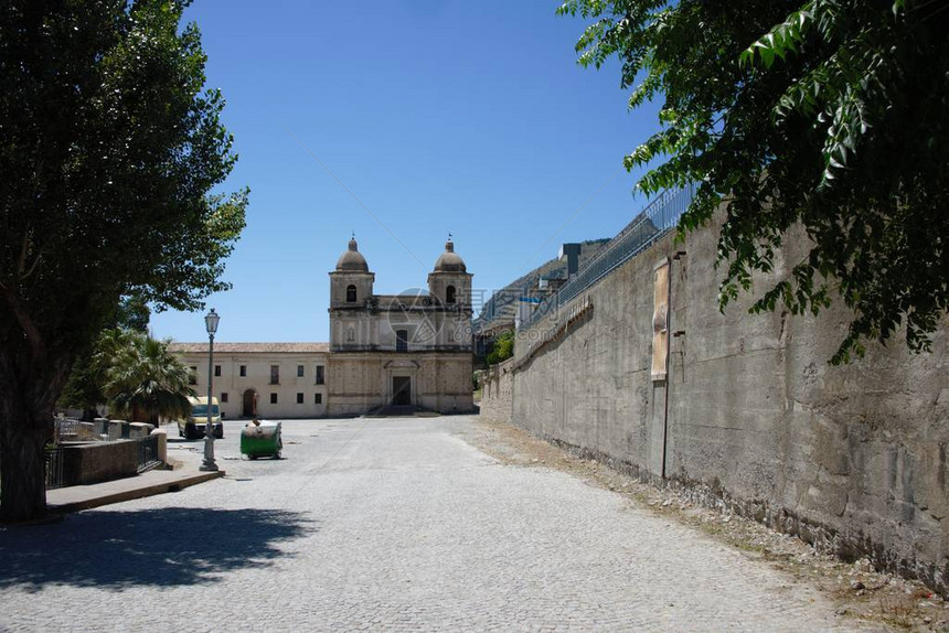 Calabria州Stilo的圣乔瓦尼特莱图片