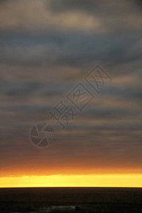 法国比亚里茨海岸的黄昏图片