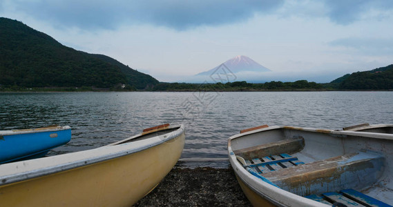 喜子日本Yamanashi地区的S背景