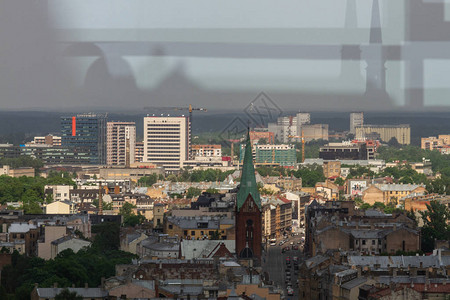 现代欧洲城市鸟瞰图图片