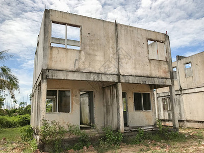未完工的房屋在泰国出售建房图片