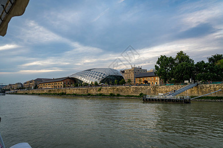 匈牙利布达佩斯新建筑美术馆匈牙图片
