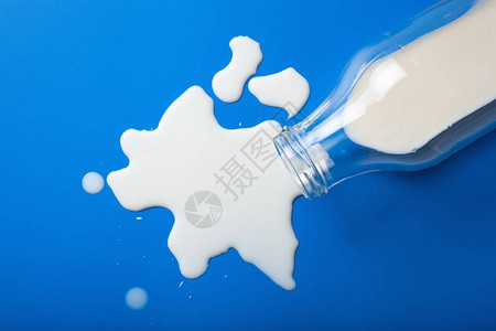乳糖不耐过敏牛奶喷发避免图片