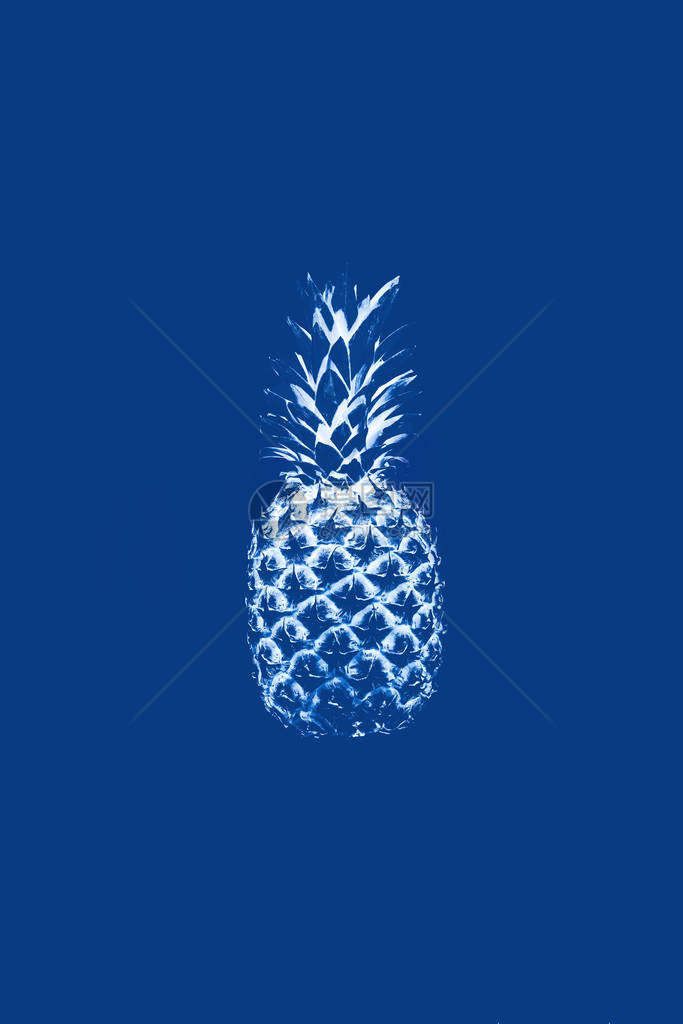 蓝色背景的单色薄荷菠萝概念抽象超现实主义2020年图片