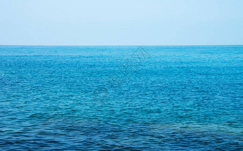 蓝色海水背景图片