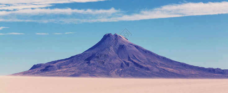 美丽的自然景观山火安第斯地图片