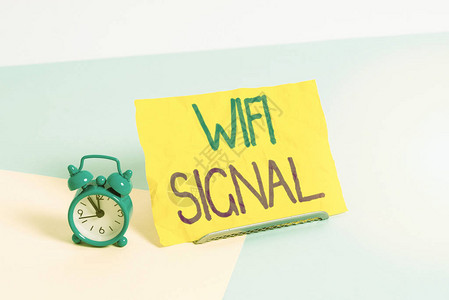 手写文字Wifi信号概念照片提供无线高速互联网和络连接图片