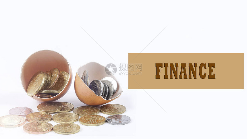 带有商业和金融概念的蛋壳和硬币Lens图片