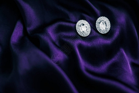 珠宝品牌优雅时尚和新娘奢华礼品概念图片