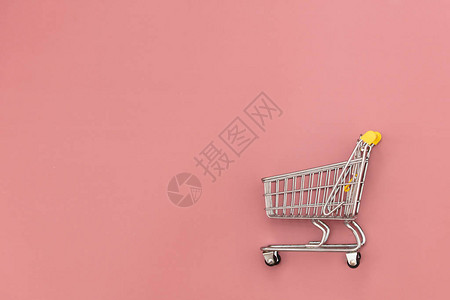 粉红色背景的金属购物图片