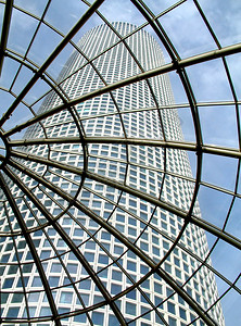 Azrieli购物中心现代玻璃屋顶图片