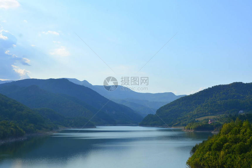 湖和水坝SiriuBuzau图片