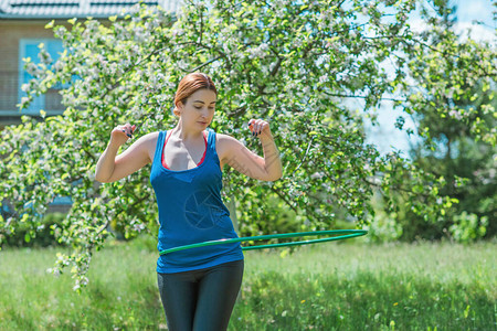 妇女培训自然锻炼体重减肥健康时间检疫图片