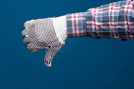 用工业手套保护的专业手用于手部保护的手套手拿着医药产品工业产品图片
