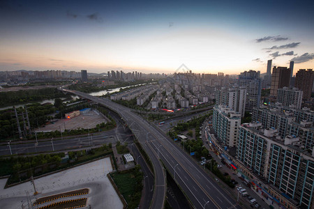 江苏无锡立交桥夜景鸟瞰图图片