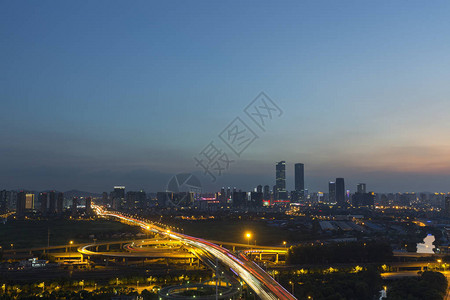 江苏无锡立交桥夜景鸟瞰图图片