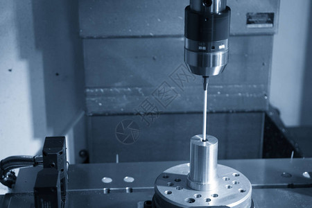 数控铣床附加测头用于测量过程CNC加工中图片