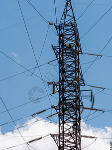 电源线有电线的高压塔图片