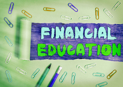 手写文本写作金融教育概念照片了解金融和投图片
