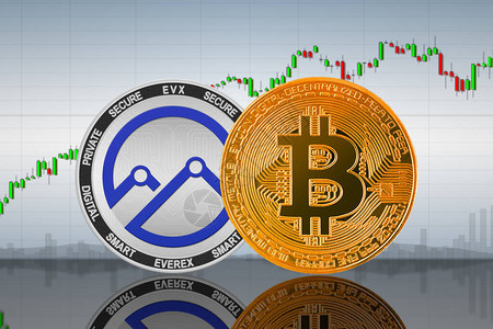 BitcoinBTC和EverexEVX硬币在图表背景上图片