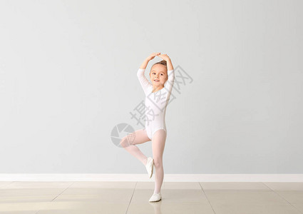 可爱的小芭蕾舞图片