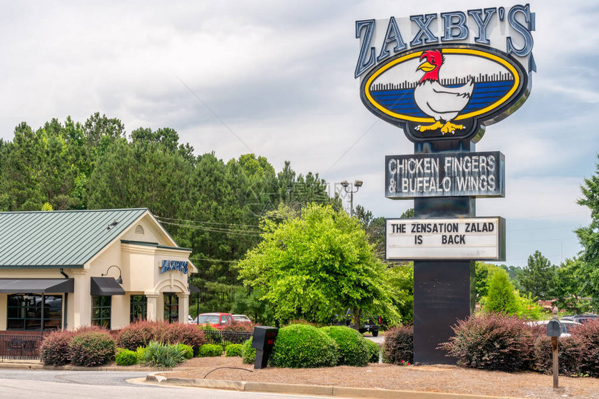 Zaxby的餐厅外部和商标志图片