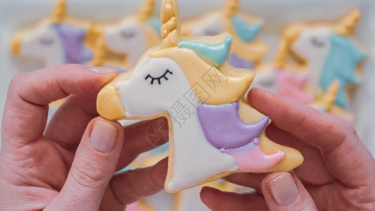独角兽糖饼干装饰用皇室的冰淇背景图片