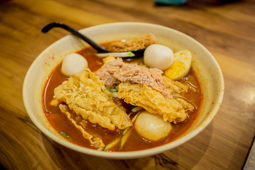 马来西亚梅拉卡的古老餐厅Jonker88为Melaka最受欢迎的食品如NyonyaLaksa和AssamLak图片