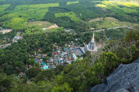 虎穴寺是泰国南部甲米东北部的一座教寺庙图片
