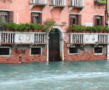 洪水期间意大利威尼斯大运河图片